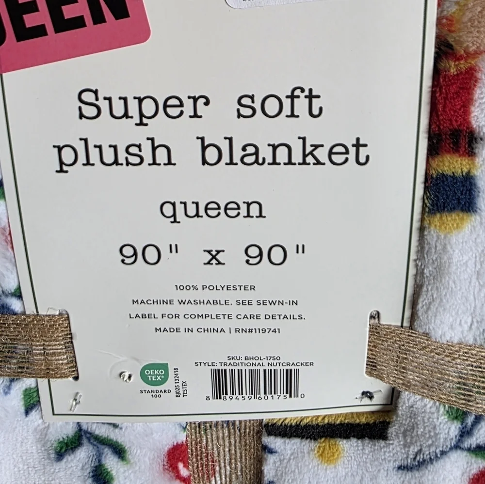 New Very Merry Queen Super Soft Plush Blanket Christmas Nutcracker 90